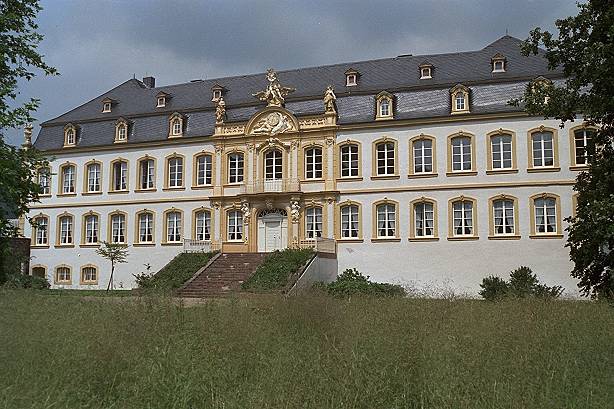 Gartenansicht Schloss Quint